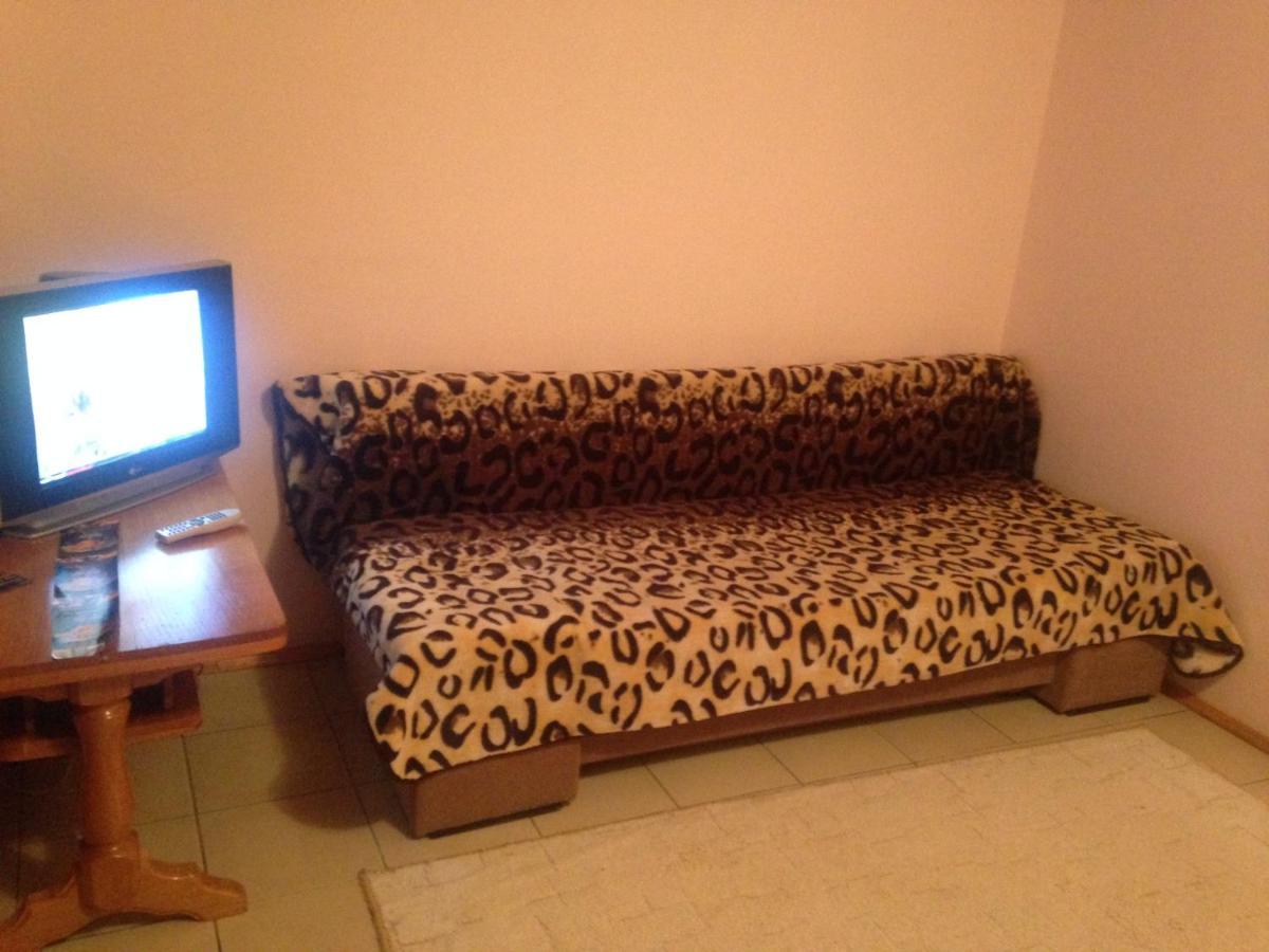 Apartment Mlynivs'Ka 29 A Ровно Экстерьер фото